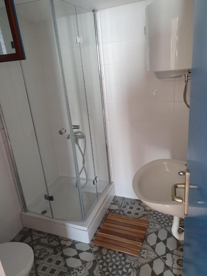 Apartments Bassi Stara Baška Extérieur photo