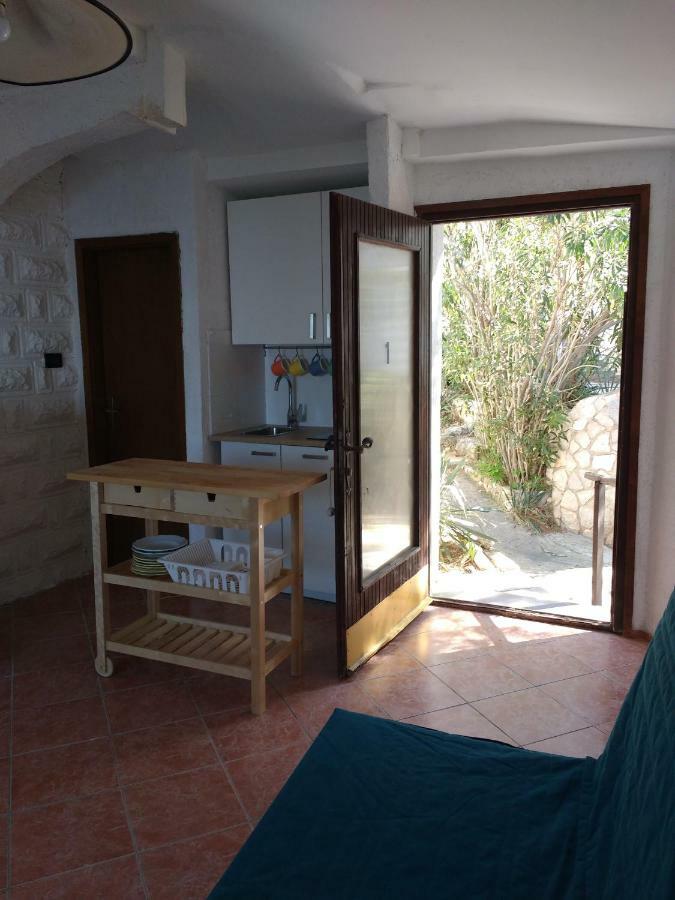 Apartments Bassi Stara Baška Extérieur photo