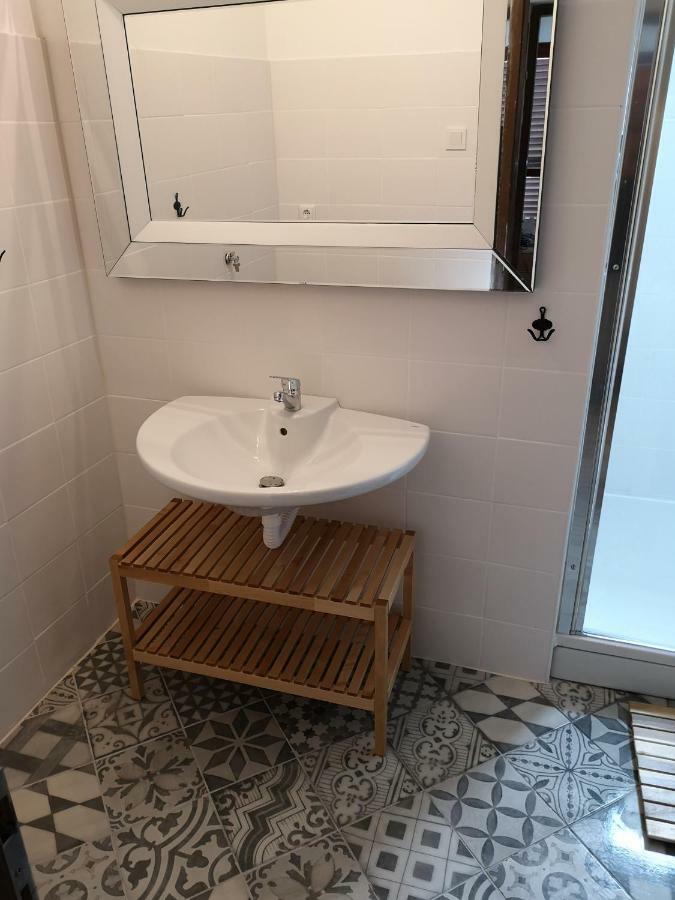 Apartments Bassi Stara Baška Extérieur photo