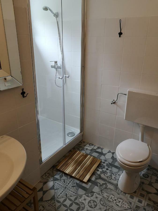 Apartments Bassi Stara Baška Extérieur photo